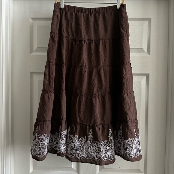 Metro Wear Dresses & Skirts - Vintage Metro Wear Maxi Skirt Fairy Embroidered Floral White Cotton Brown Flowy